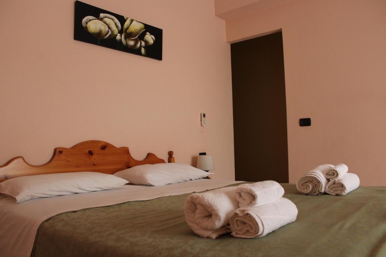 La Collina Bed and Breakfast Santa Maria Del Cedro Eksteriør billede